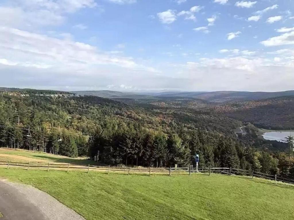 Enjoy The Long Range View, Ski In N Out Top Of The Mountain Condo Snowshoe Eksteriør bilde